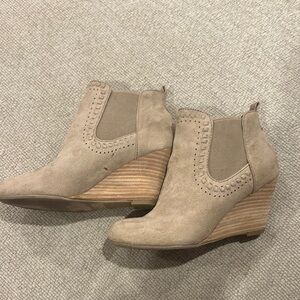 Report Tan Ankle Booties with Wedge Heel
